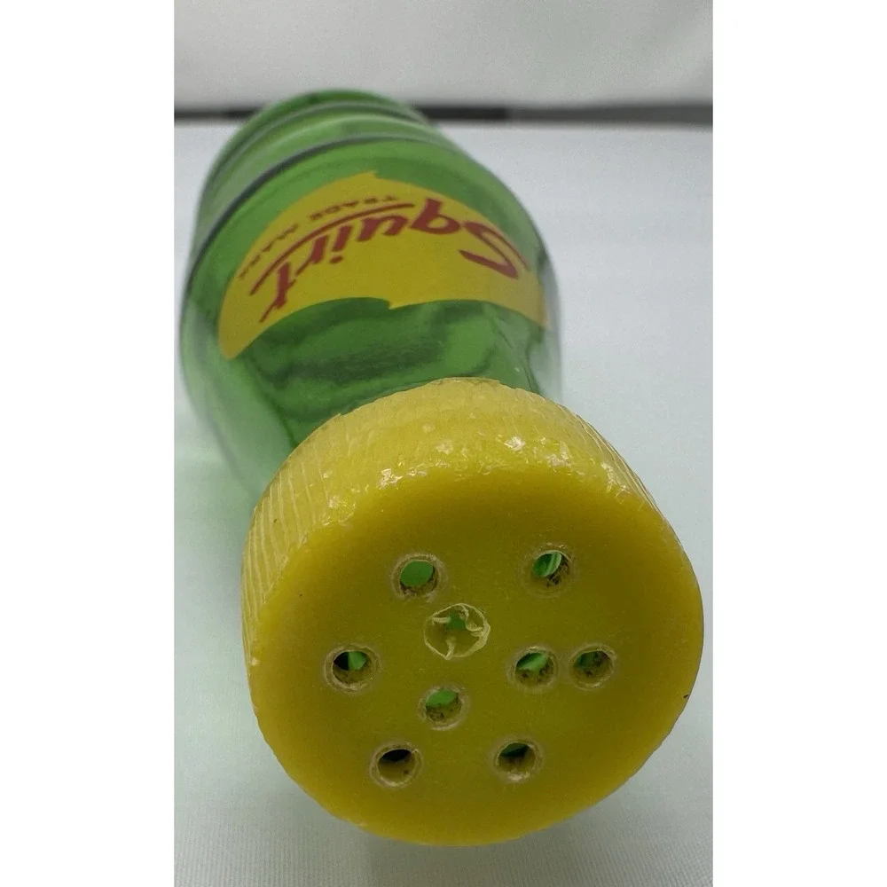 Vintage Squirt Soda Bottle Salt and Pepper Shakers –‎ Retro Kitchen Collectible